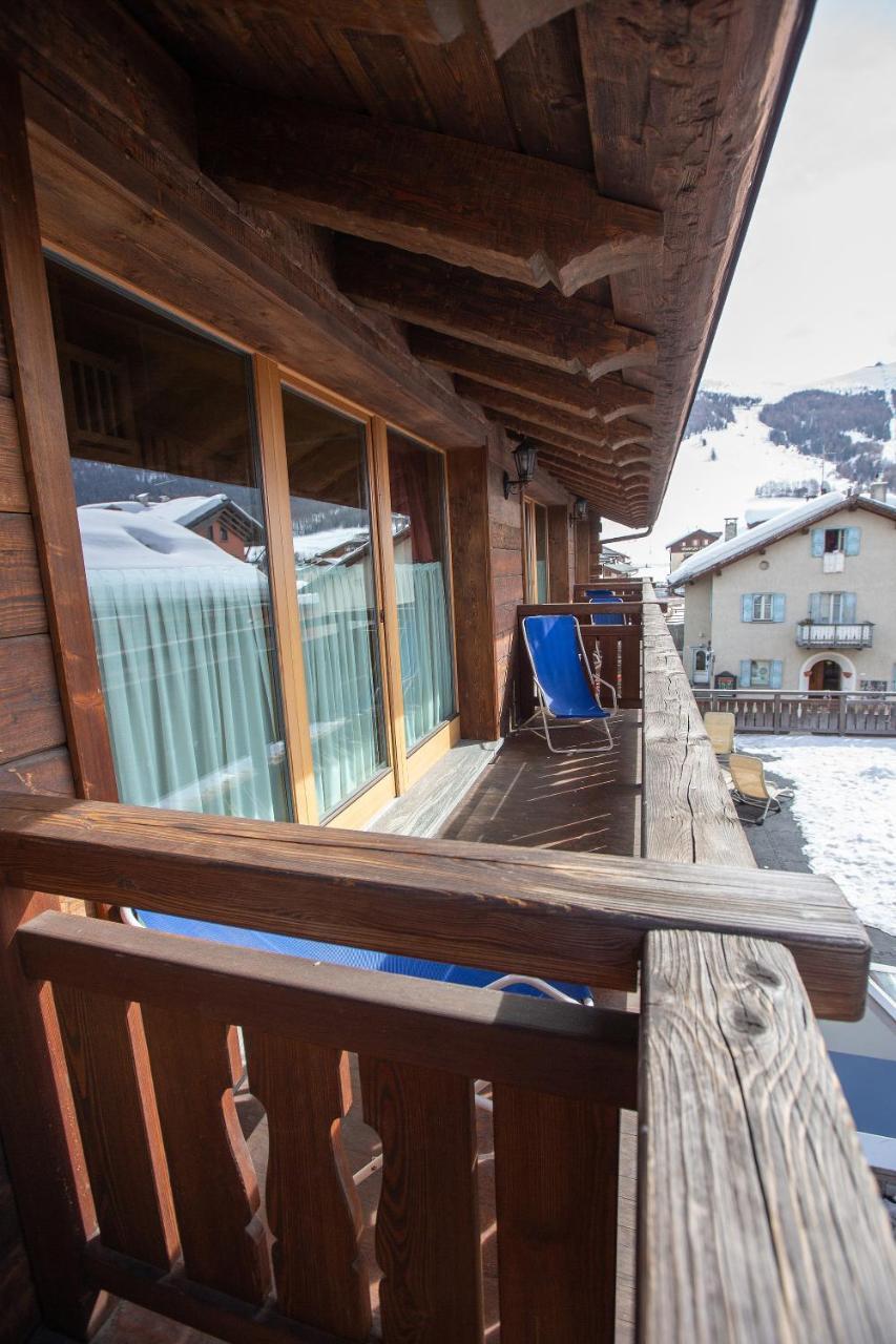 La Grolla Rooms & Apartments Livigno Exterior photo